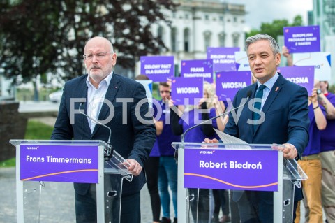 Konferencja Roberta Biedronia i Fransa Timmermansa nt. praworządności w Warszawie