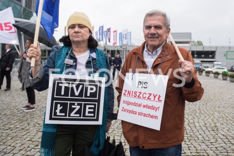  23.05.2019 WARSZAWA<br />
DEBATA EUROPEJSKA W TVP<br />
N/Z PROTESTUJACY PRZECIWKO TVP TVP LZE<br />
 