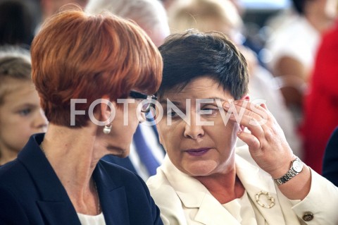  31.05.2019 WARSZAWA SEJM<br />
WRECZENIE POSLOM PARLAMENTU EUROPEJSKIEGO ZASWIADCZENIA O WYBORZE<br />
N/Z BEATA SZYDLO ELZBIETA RAFALSKA<br />
 
