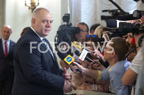  04.06.2019 WARSZAWA<br />
REKONSTRUKCJA RZADU WRECZENIE NOMINACJI<br />
N/Z JACEK SASIN DZIENNIKARZE<br />
 