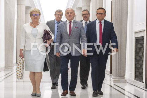  13.06.2019 WARSZAWA SEJM<br />
POSIEDZENIE SEJMU<br />
N/Z ANDRZEJ SZLACHTA TADEUSZ CYMANSKI EWA SZYMANSKA MAREK MATUSZEWSKI WOJCIECH MURDZEK<br />
 