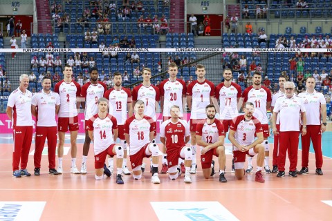  01.08.2019 KRAKOW (TAURON ARENA) <br />
XVII MEMORIAL HUBERTA JERZEGO WAGNERA <br />
MECZ POLSKA - SERBIA ( MATCH POLAND - SERBIA ) <br />
N/Z SIATKARZE REPREZENTACJI POLSKI ZDJECIE GRUPOWE GROUP PHOTO PHOTOGRAPHY GRUPOWKA VITAL HEYNEN - I TRENER ( HEAD COACH ) DAWID KONARSKI WILFREDO LEON MICHAL KUBIAK ARTUR SZALPUK MATEUSZ BIENIEK PIOTR NOWAKOWSKI KAROL KLOS FABIAN DRZYZGA ALEKSANDER SLIWKA BARTOSZ KWOLEK DAMIAN WOJTASZEK GRZEGORZ LOMACZ DAWID KONARSKI <br />
 