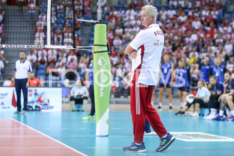  03.08.2019 KRAKOW (TAURON ARENA) <br />
XVII MEMORIAL HUBERTA JERZEGO WAGNERA <br />
MECZ POLSKA - FINLANDIA ( MATCH POLAND - FINDLAND ) <br />
N/Z VITAL HEYNEN - I TRENER ( HEAD COACH ) SYLWETKA <br />
 