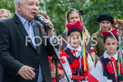  18.08.2019 STALOWA WOLA <br />
RODZINNY PIKNIK PIS W STALOWEJ WOLI <br />
N/Z JAROSLAW KACZYNSKI DZIECI <br />
 
