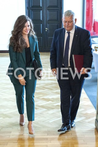  20.08.2019 WARSZAWA<br />
POSIEDZENIE RADY MINISTROW<br />
POSIEDZENIE RZADU<br />
N/Z WANDA BUK MAREK SUSKI<br />
 