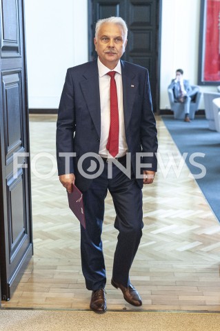  20.08.2019 WARSZAWA<br />
POSIEDZENIE RADY MINISTROW<br />
POSIEDZENIE RZADU<br />
N/Z WALDEMAR KRASKA<br />
 