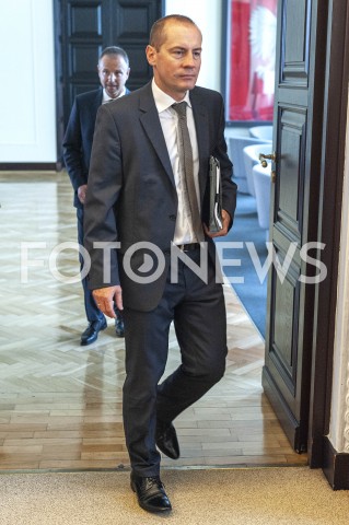  20.08.2019 WARSZAWA<br />
POSIEDZENIE RADY MINISTROW<br />
POSIEDZENIE RZADU<br />
N/Z ROBERT BROCHOCKI<br />
 