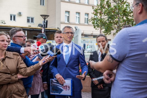  21.08.2019 LODZ <br />
BYLY PREZES NIK KRZYSZTOF KWIATKOWSKI OGLOSIL START W WYBORACH DO SENATU <br />
N/Z KRZYSZTOF KWIATKOWSKI<br />
 