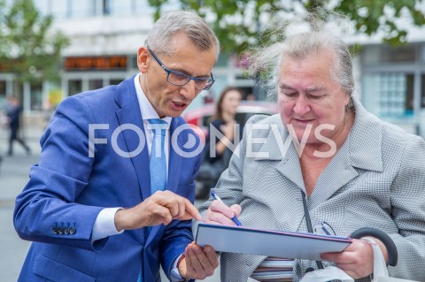  21.08.2019 LODZ <br />
BYLY PREZES NIK KRZYSZTOF KWIATKOWSKI OGLOSIL START W WYBORACH DO SENATU <br />
N/Z KRZYSZTOF KWIATKOWSKI<br />
 