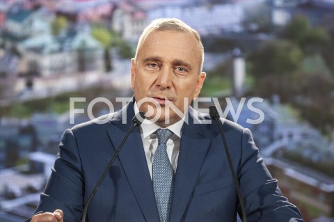  22.08.2019 WARSZAWA<br />
PREZENTACJA KANDYDATOW DO SEJMU Z WARSZAWSKIEJ LISTY KOALICJI OBYWATELSKIEJ<br />
N/Z GRZEGORZ SCHETYNA<br />
 