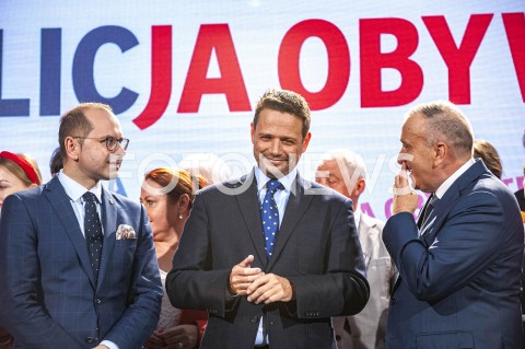  22.08.2019 WARSZAWA<br />
PREZENTACJA KANDYDATOW DO SEJMU Z WARSZAWSKIEJ LISTY KOALICJI OBYWATELSKIEJ<br />
N/Z MICHAL SZCZERBA GRZEGORZ SCHETYNA RAFAL TRZASKOWSKI<br />
 