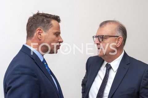  22.08.2019 WARSZAWA<br />
PREZENTACJA KANDYDATOW DO SEJMU Z WARSZAWSKIEJ LISTY KOALICJI OBYWATELSKIEJ<br />
N/Z RAFAL TRZASKOWSKI KAZIMIERZ UJAZDOWSKI<br />
 