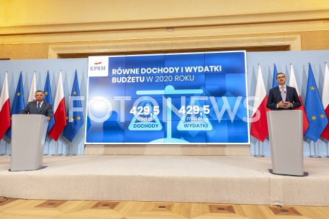  27.08.2019 WARSZAWA<br />
KONFERENCJA PREMIERA I MINISTRA FINANSOW<br />
BUDZET 2020<br />
N/Z PREMIER MATEUSZ MORAWIECKI MINISTER FINANSOW MARIAN BANAS<br />
 