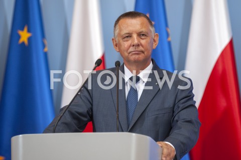  27.08.2019 WARSZAWA<br />
KONFERENCJA PREMIERA I MINISTRA FINANSOW<br />
BUDZET 2020<br />
N/Z MINISTER FINANSOW MARIAN BANAS<br />
 
