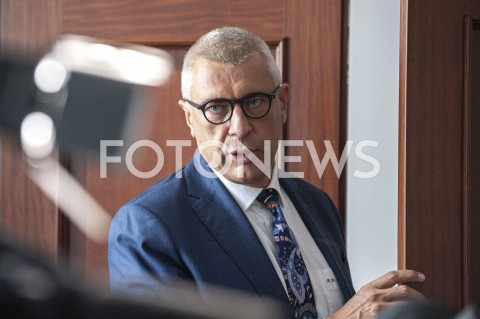  29.08.2019 WARSZAWA<br />
KONFERENCJA NA TEMAT SLEDZTWA W SPRAWIE SMIERCI DAWIDA KOSTECKIEGO<br />
N/Z ROMAN GIERTYCH<br />
 