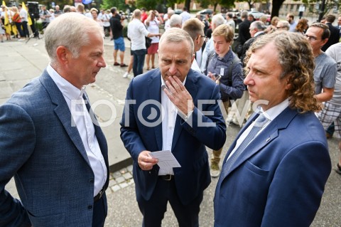  31.08.2019 GDANSK<br />
OBCHODY 39. ROCZNICY POROZUMIEN SIERPNIOWYCH W GDANSKU<br />
N/Z SLAWOMIR RYBICKI GRZEGORZ SCHETYNA JACEK KARNOWSKI<br />
 