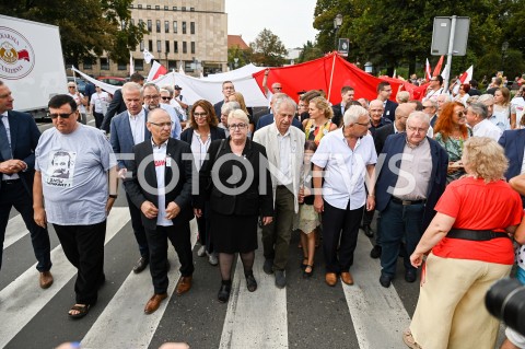  31.08.2019 GDANSK<br />
OBCHODY 39. ROCZNICY POROZUMIEN SIERPNIOWYCH W GDANSKU<br />
N/Z JERZY BIOROWCZAK HENRYKA KRZYWONOS BOGDAN LIS ALEKSANDER HALL<br />
 