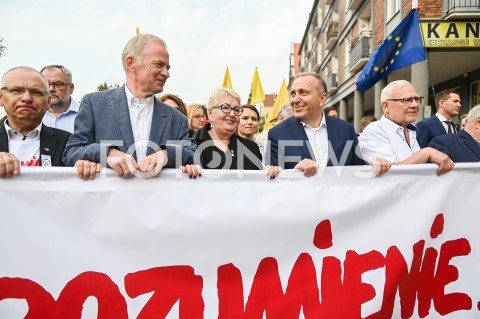  31.08.2019 GDANSK<br />
OBCHODY 39. ROCZNICY POROZUMIEN SIERPNIOWYCH W GDANSKU<br />
N/Z JERZY BOROWCZAK SLAWOMIR RYBICKI HENRYKA KRZYWONOS GRZEGORZ SCHETYNA<br />
 