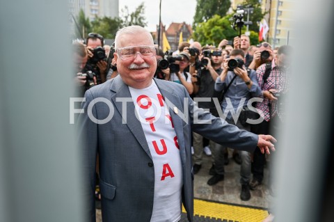  31.08.2019 GDANSK<br />
OBCHODY 39. ROCZNICY POROZUMIEN SIERPNIOWYCH W GDANSKU<br />
N/Z LECH WALESA NA TLE FOTOREPORTEROW<br />
 