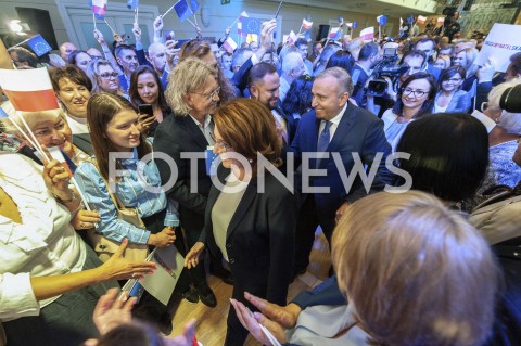  06.09.2019 WARSZAWA<br />
KONWENCJA PROGRAMOWA KOALICJI OBYWATELSKIEJ<br />
N/Z MALGORZATA KIDAWA BLONSKA GRZEGORZ SCHETYNA KAMILA GASIUK PIHOWICZ<br />
 