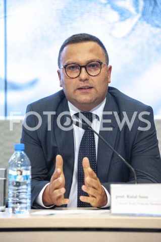  11.09.2019 WARSZAWA<br />
KONFERENCJA W NBP PO RADZIE POLITYKI PIENIEZNEJ <br />
N/Z RAFAL SURA<br />
 