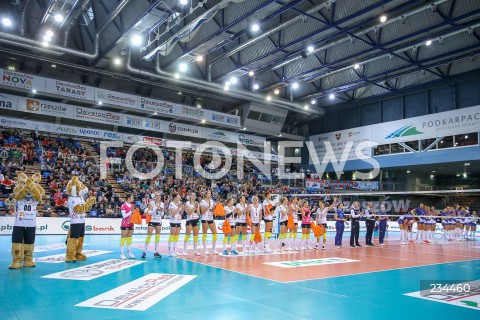  11.10.2019 RZESZOW <br />
SIATKOWKA <br />
LIGA SIATKOWKI KOBIET LSK 2019/2020 <br />
POLISH WOMEN'S VOLLEYBALL LEAGUE <br />
MECZ DEVELOPRES SKYRES RZESZOW - DPD LEGIONOVIA LEGIONOWO <br />
N/Z ZAWODNICZKI DEVELOPRES SKYRES RZESZOW TRYBUNY KIBICE <br />
 