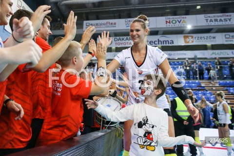  11.10.2019 RZESZOW <br />
SIATKOWKA <br />
LIGA SIATKOWKI KOBIET LSK 2019/2020 <br />
POLISH WOMEN'S VOLLEYBALL LEAGUE <br />
MECZ DEVELOPRES SKYRES RZESZOW - DPD LEGIONOVIA LEGIONOWO <br />
N/Z GABRIELA POLANSKA KIBICE DOPING PODZIEKOWANIE PIATKI <br />
 