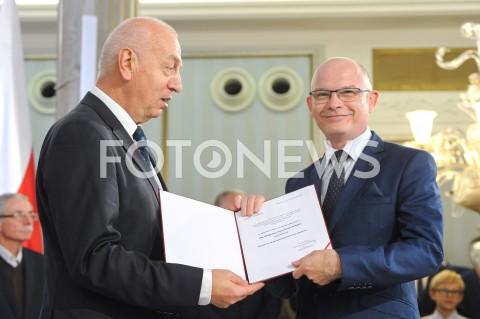  24.10.2019 WARSZAWA<br />UROCZYSTOSC WRECZENIA NOMINACJI POSLOM IX KADENCJI<br />N/Z WALDEMAR ANDZEL WIESLAW KOZIELEWICZ<br /> 