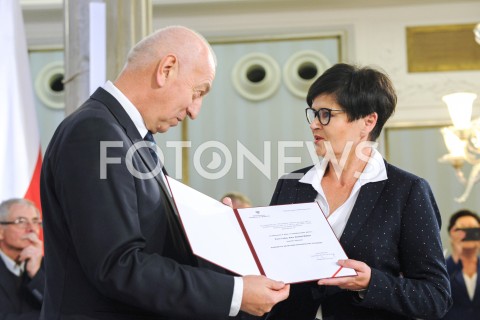  24.10.2019 WARSZAWA<br />
UROCZYSTOSC WRECZENIA NOMINACJI POSLOM IX KADENCJI<br />
N/Z LIDIA BURZYNSKA<br />
 