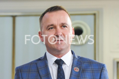  24.10.2019 WARSZAWA<br />
UROCZYSTOSC WRECZENIA NOMINACJI POSLOM IX KADENCJI<br />
N/Z MICHAL CIESLAK<br />
 
