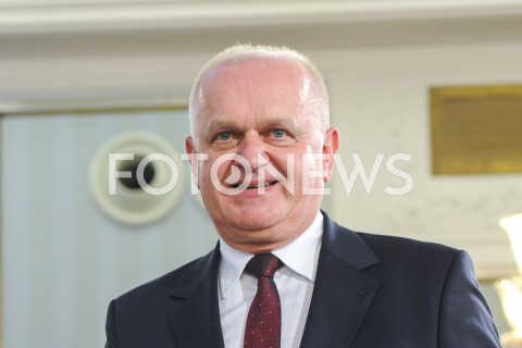  24.10.2019 WARSZAWA<br />
UROCZYSTOSC WRECZENIA NOMINACJI POSLOM IX KADENCJI<br />
N/Z WLADYSLAW DAJCZAK<br />
 