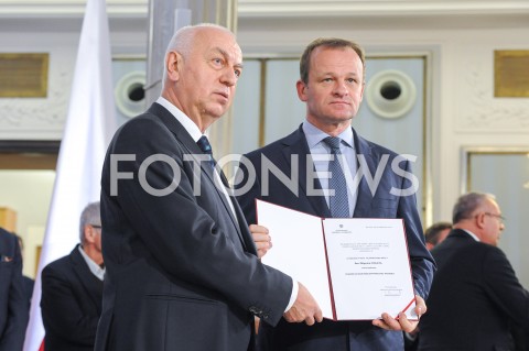  24.10.2019 WARSZAWA<br />
UROCZYSTOSC WRECZENIA NOMINACJI POSLOM IX KADENCJI<br />
N/Z ZBIGNIEW DOLATA<br />
 