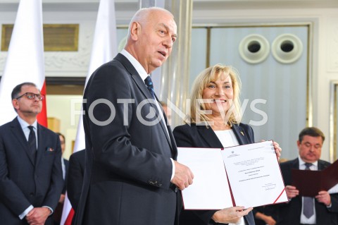  24.10.2019 WARSZAWA<br />
UROCZYSTOSC WRECZENIA NOMINACJI POSLOM IX KADENCJI<br />
N/Z ELZBIETA DUDA<br />
 
