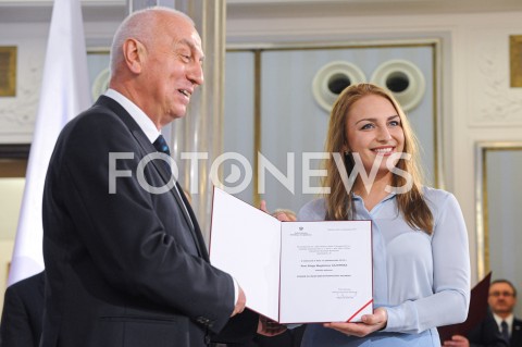  24.10.2019 WARSZAWA<br />
UROCZYSTOSC WRECZENIA NOMINACJI POSLOM IX KADENCJI<br />
N/Z ALEKSANDRA GAJEWSKA<br />
 