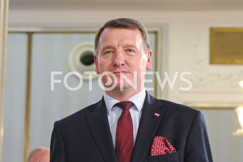  24.10.2019 WARSZAWA<br />
UROCZYSTOSC WRECZENIA NOMINACJI POSLOM IX KADENCJI<br />
N/Z LESZEK GALEMBA<br />
 