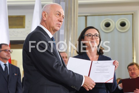  24.10.2019 WARSZAWA<br />
UROCZYSTOSC WRECZENIA NOMINACJI POSLOM IX KADENCJI<br />
N/Z KAMILA GASIUK PIHOWICZ<br />
 