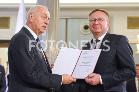  24.10.2019 WARSZAWA<br />
UROCZYSTOSC WRECZENIA NOMINACJI POSLOM IX KADENCJI<br />
N/Z ANDRZEJ GAWRON<br />
 