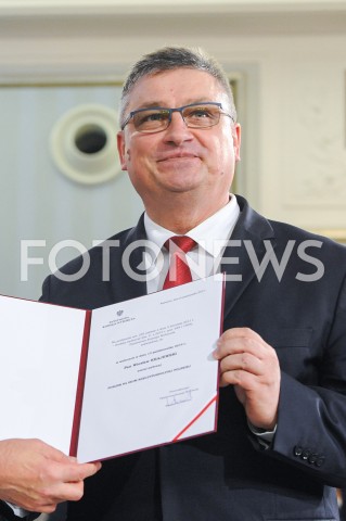  24.10.2019 WARSZAWA<br />
UROCZYSTOSC WRECZENIA NOMINACJI POSLOM IX KADENCJI<br />
N/Z WIESLAW KRAJEWSKI<br />
 