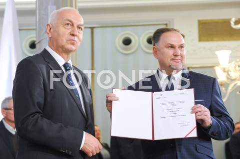  24.10.2019 WARSZAWA<br />
UROCZYSTOSC WRECZENIA NOMINACJI POSLOM IX KADENCJI<br />
N/Z MAREK KWITEK<br />
 