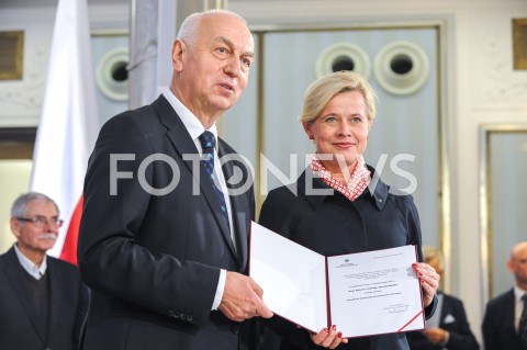  24.10.2019 WARSZAWA<br />
UROCZYSTOSC WRECZENIA NOMINACJI POSLOM IX KADENCJI<br />
N/Z BOZENA ZELAZOWSKA<br />
 