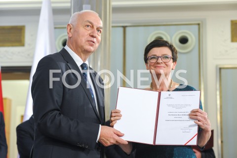  24.10.2019 WARSZAWA<br />
UROCZYSTOSC WRECZENIA NOMINACJI POSLOM IX KADENCJI<br />
N/Z KRYSTYNA SZUMILAS<br />
 