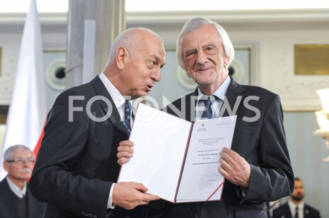  24.10.2019 WARSZAWA<br />
UROCZYSTOSC WRECZENIA NOMINACJI POSLOM IX KADENCJI<br />
N/Z RYSZARD TERLECKI<br />
 