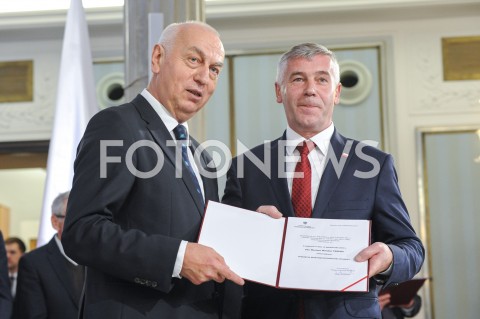  24.10.2019 WARSZAWA<br />
UROCZYSTOSC WRECZENIA NOMINACJI POSLOM IX KADENCJI<br />
N/Z MARIUSZ TREPKA<br />
 