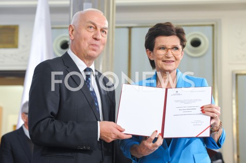  24.10.2019 WARSZAWA<br />
UROCZYSTOSC WRECZENIA NOMINACJI POSLOM IX KADENCJI<br />
N/Z ANNA WASILEWSKA<br />
 