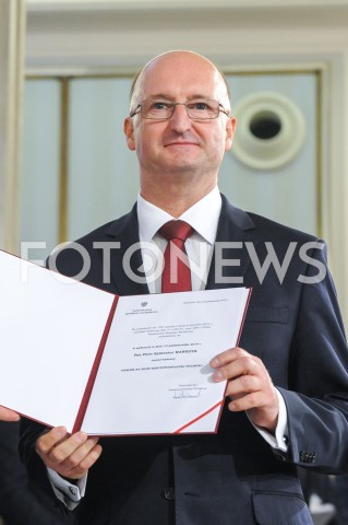  24.10.2019 WARSZAWA<br />
UROCZYSTOSC WRECZENIA NOMINACJI POSLOM IX KADENCJI<br />
N/Z PIOTR WAWRZYK<br />
 