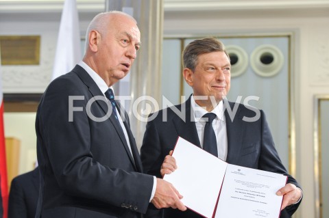  24.10.2019 WARSZAWA<br />
UROCZYSTOSC WRECZENIA NOMINACJI POSLOM IX KADENCJI<br />
N/Z MARIUSZ WITCZAK<br />
 