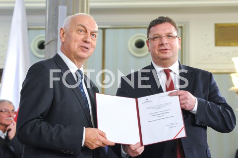  24.10.2019 WARSZAWA<br />
UROCZYSTOSC WRECZENIA NOMINACJI POSLOM IX KADENCJI<br />
N/Z MICHAL WOJCIK<br />
 