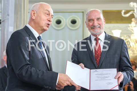  24.10.2019 WARSZAWA<br />
UROCZYSTOSC WRECZENIA NOMINACJI POSLOM IX KADENCJI<br />
N/Z ANTONI MACIEREWICZ<br />
 