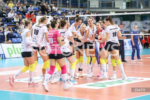  26.10.2019 RZESZOW <br />
SIATKOWKA <br />
LIGA SIATKOWKI KOBIET LSK 2019/2020 <br />
POLISH WOMEN'S VOLLEYBALL LEAGUE <br />
MECZ DEVELOPRES SKYRES RZESZOW - BANK POCZTOWY PALAC BYDGOSZCZ <br />
N/Z GABRIELA POLANSKA KAMILA WITKOWSKA MAGDALENA HAWRYLA ALEKSANDRA KRZOS KATARZYNA ZAROSLINSKA - KROL RADOSC EMOCJE RADOSC EMOCJE SIATKARKI DEVELOPRESU <br />
 