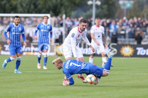  29.10.2019 RZESZOW  ( STADION CWKS RESOVIA ) <br />
PILKA NOZNA <br />
TOTOLOTEK PUCHAR POLSKI <br />
RUNDA 1/16 FINALU <br />
MECZ RESOVIA RZESZOW - LECH POZNAN <br />
N/Z KAMIL JOZWIAK DAWID KUBOWICZ <br />
 